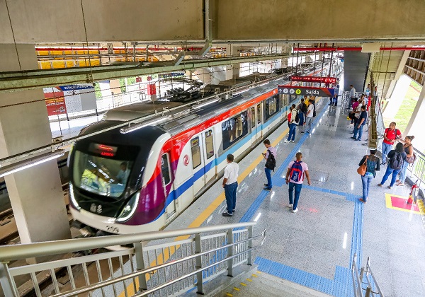 Como chegar até Playeasy em Consolação de Ônibus, Metrô ou Trem?